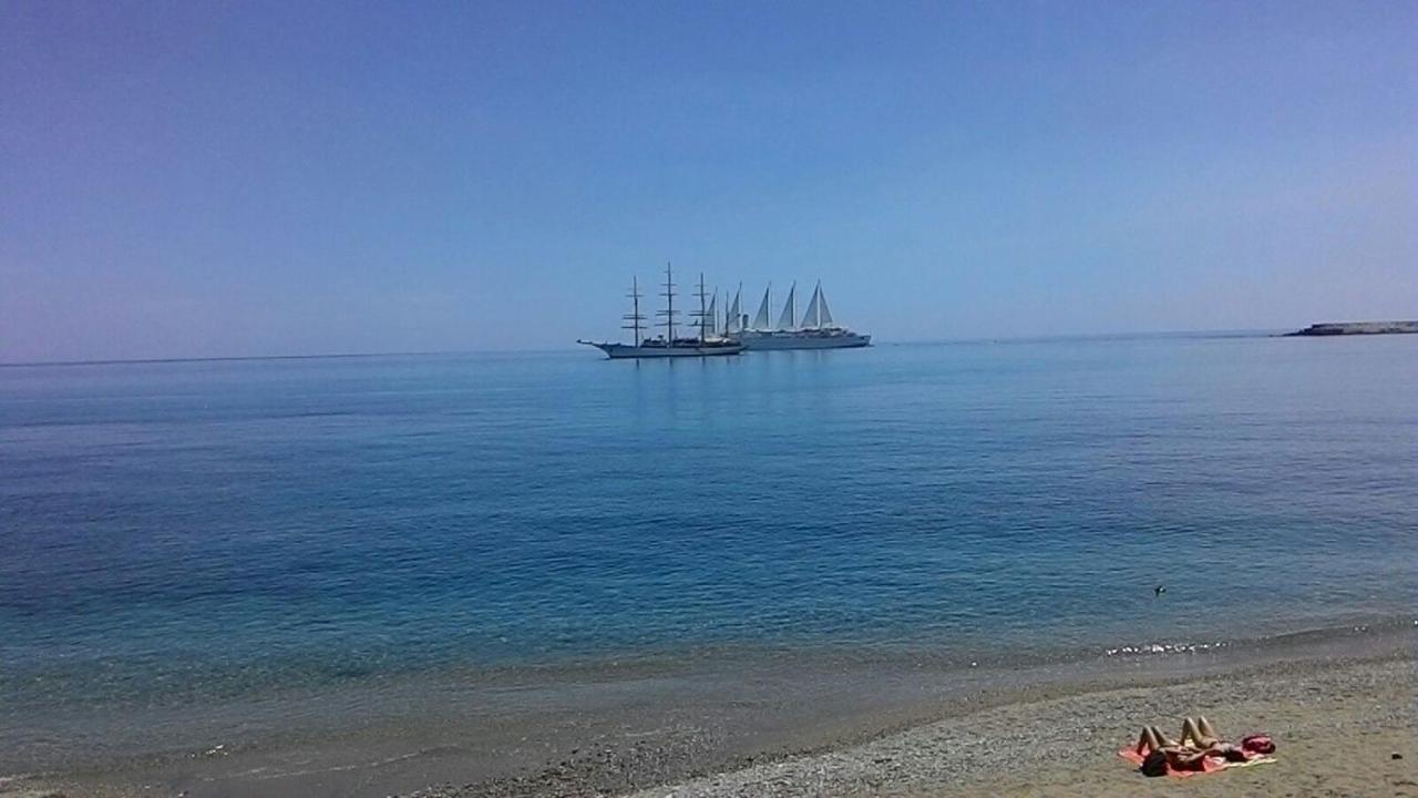 A Casa Vostra Lägenhet Giardini Naxos Exteriör bild